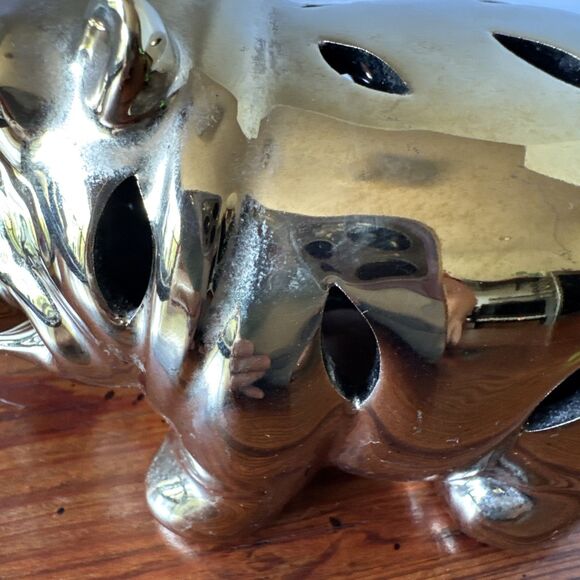 Gold & Shiny Ceramic House Hippo - Picture 10 of 12